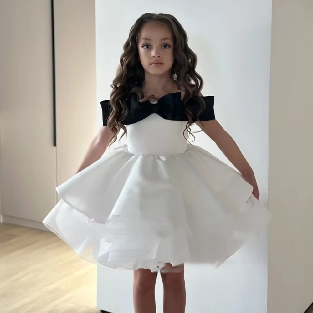 Customized Flower Girl Dress Off Shoulder Black Bow White A-Line Dress For Kids Cute Ruffles First Communion Birthday Party Gown