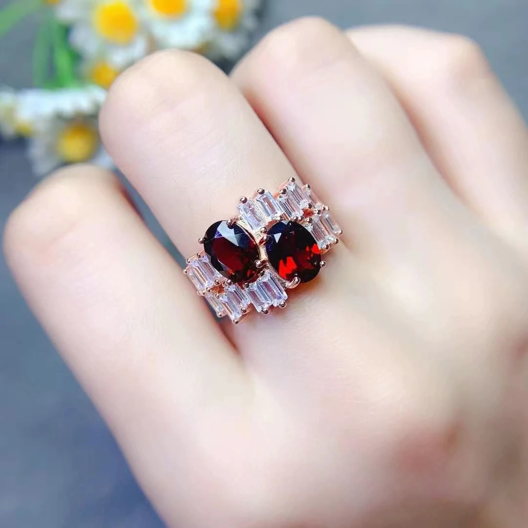 

Dazzling 925 Silver Ring 6mm*8mm Total 2ct Natural Garnet Jewelry 18K Gold Plated Sterling Silver Gemstone Ring for Party