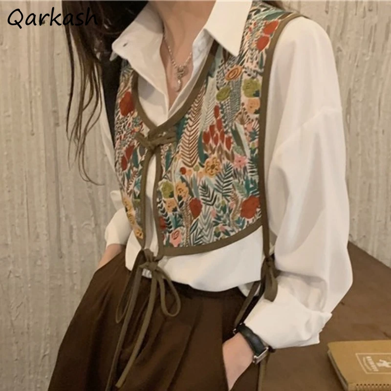 

Vest for Women Floral Embroidery Design Fashion Vintage Korean Spring Clothing Elegant Ladies Outwear Leisure Cropped Tops Retro