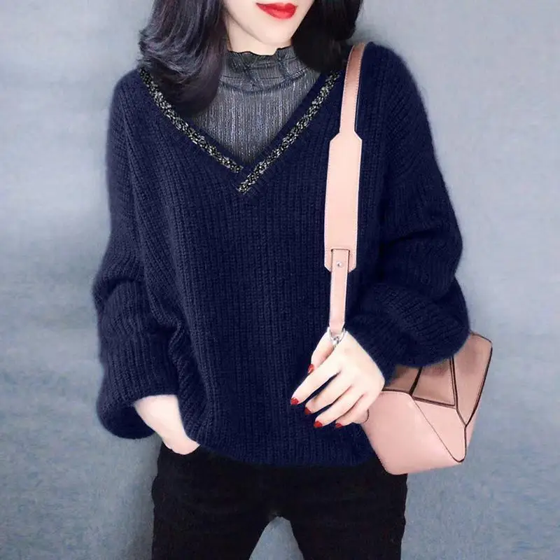 

Женский однотонный топ с V-образным вырезом и кружевом