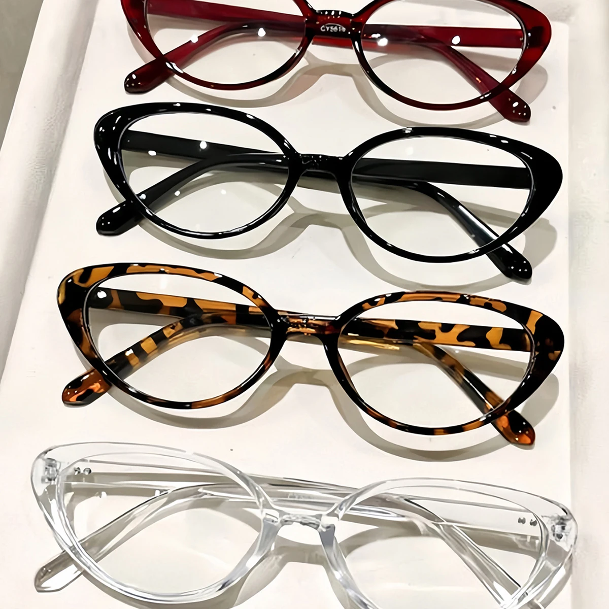 4 Pairs of Women's Multi-Colored Cat-Eye Full-Frame Non-Prescription Glasses, Retro, Playful, Youthful, Lightweight, Versatile Women's Glasses, Suitable for Store Visits, Parties, Photoshoots, and Everyday Wear