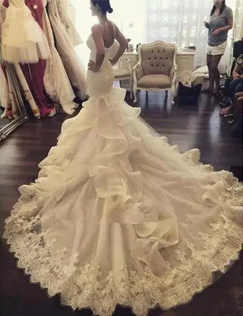 Customized Stunning Lace Appliqued Puffy Mermaid Wedding Dress Tiered Ruffles Skirt Vestido De Novia Bridal Gown