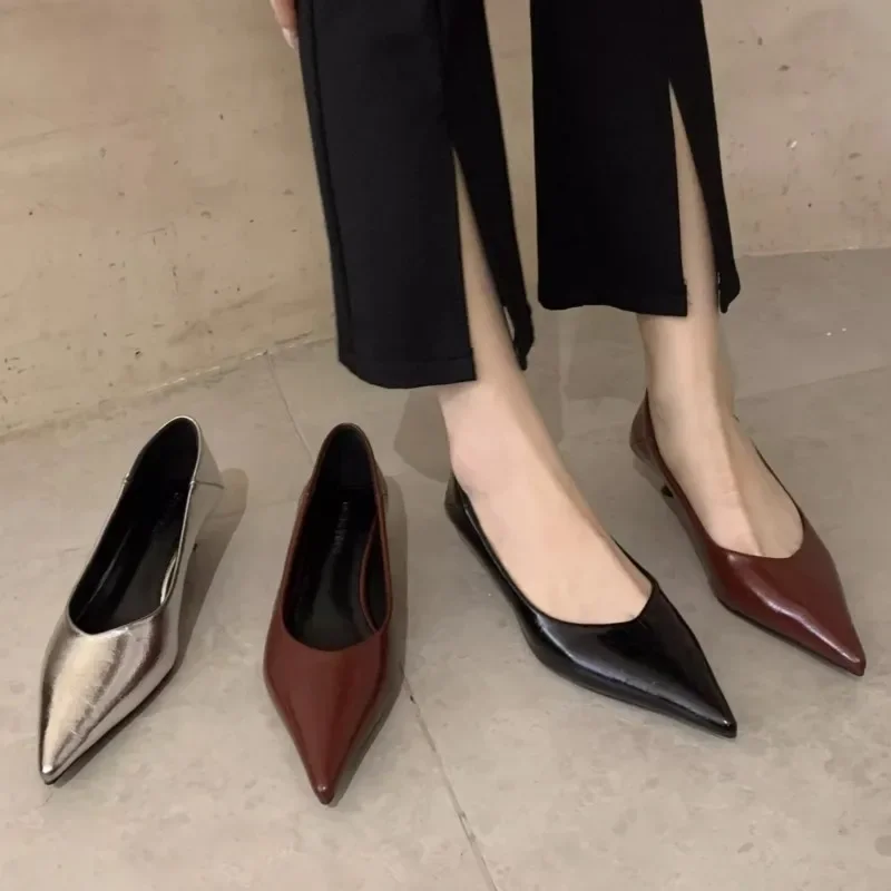 Nowe damskie buty żeglarskie 2024 Pointed Toe Pumps Kitten Heel Dress Shoes Silver Office Work Shoes for Female Black Spring Autumn