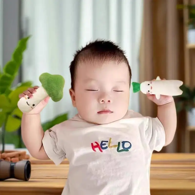 1 szt. Urocza maskotka do spania dla niemowląt, zabawka w kształcie marchewki, ułatwiająca uspokojenie i zapobiegająca przestraszeniom, idealna do trzymania w dłoni, prezent dla malucha, akcesorium do trzymania w dłoni.