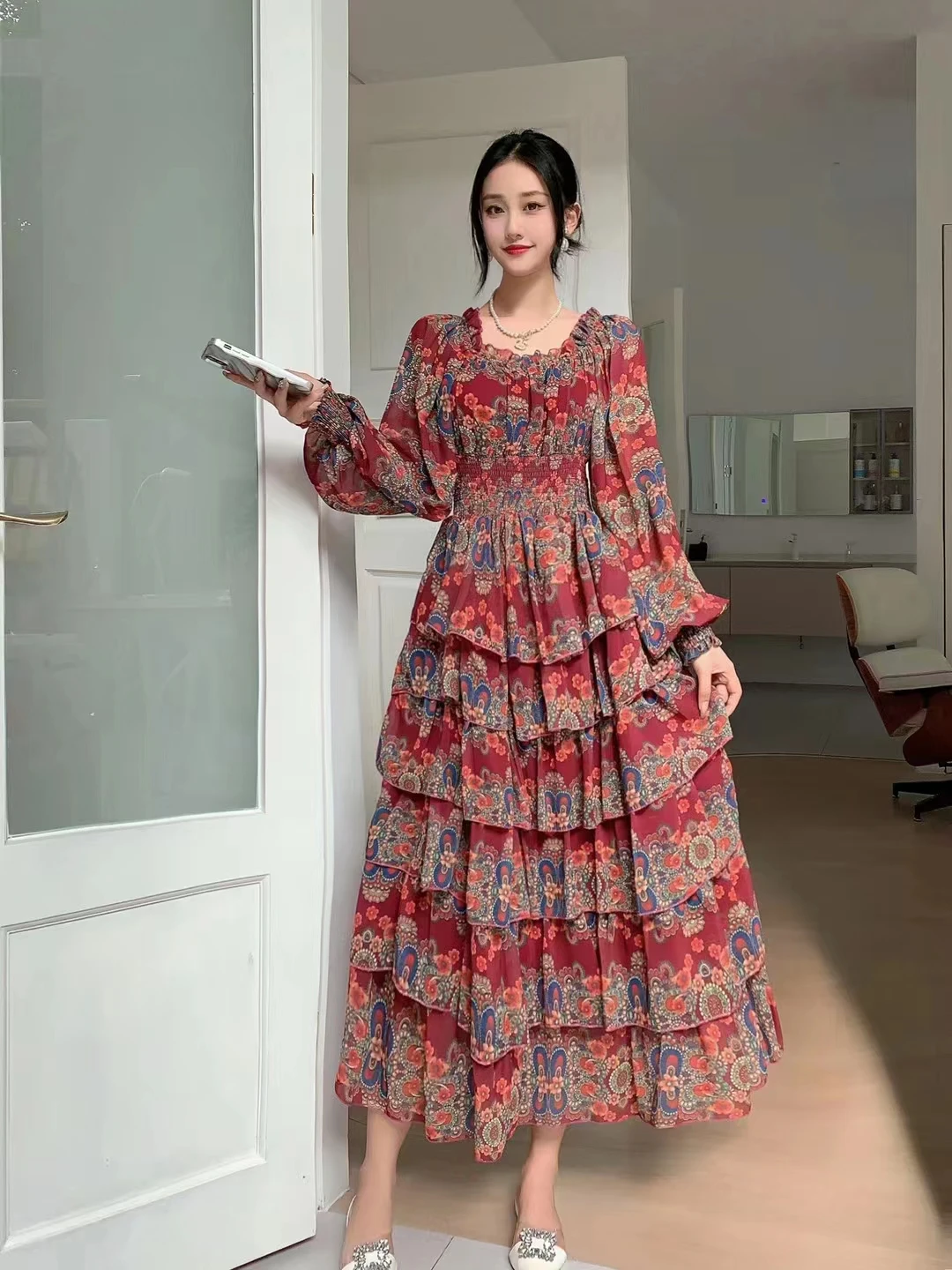 2023 New Spring Autumn Women Long Sleeve Slim Long Dress High Quality Retro Print Sweet Multi-layer Cake Big Hem Elegant Dress