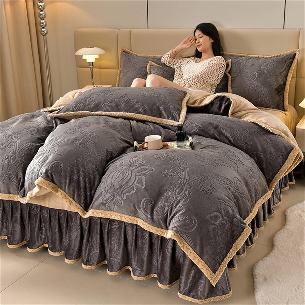 

Thickened Milk Velvet Four-Piece Set Winter Warm Bedding Set Plush Carved Velvet European Style Quilt Cover Pillowcase Bed Skirt