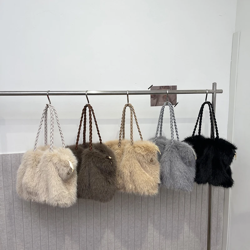 

Fashion Cotton Solid Color Large Capacity Shoulder Bags Winter Sweet Bags for Women Commuting Thread Crossbody Bag