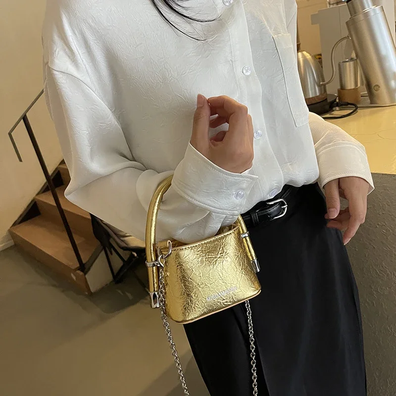 

Модная кожаная сумка через плечо с буквенным логотипом - винтажная минималистичная пригородная сумка для женщин, стильный повседневный дизайнерский кошелек на плечо