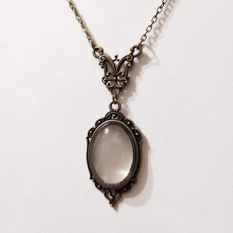 Magnify necklace, monocle Necklace, victorian steampunk necklace, literature jewelry, victorian Oval monocle, book lover gift