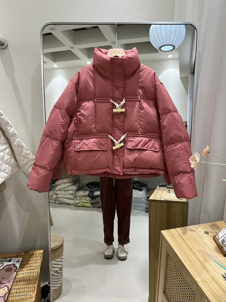 Style court doudoune femmes 2025 nouveau style coréen col montant mode corne de vache bouton pain blanc canard doudoune