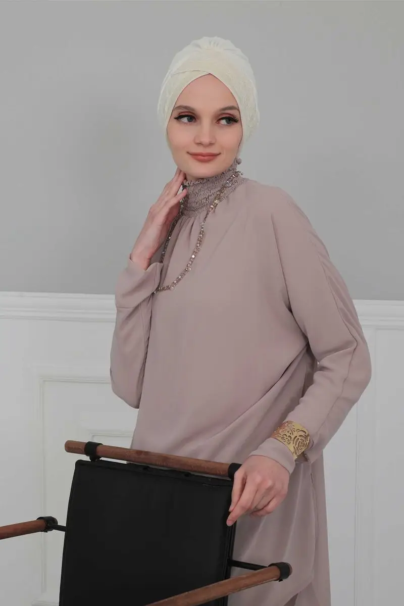 Creme de osso de veludo de renda