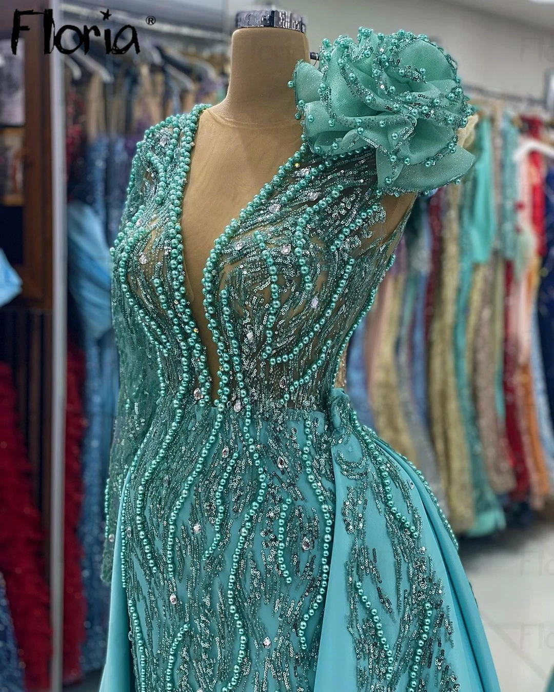 Mint Green Deep V Neck Beads Evening Dresses Long 2024 Celebrity Gowns For Woman Wedding Party Detachable Train Prom Dress