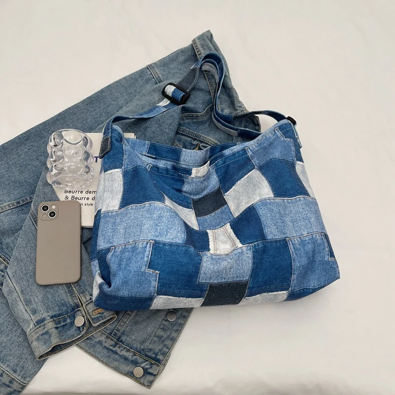 A denim style plaid fabric material casual shoulder bag, can be crossbody, large capacity, fashion casual popular