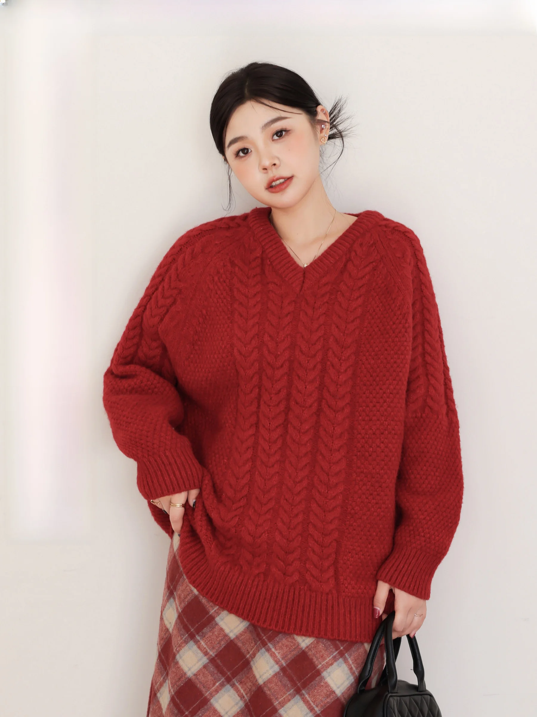 

Juu Studio "Soft Fabric" plus Size Red Loose Knotted V-Ne Sweater Thi Warm Winter Women's Faion Commute Sle