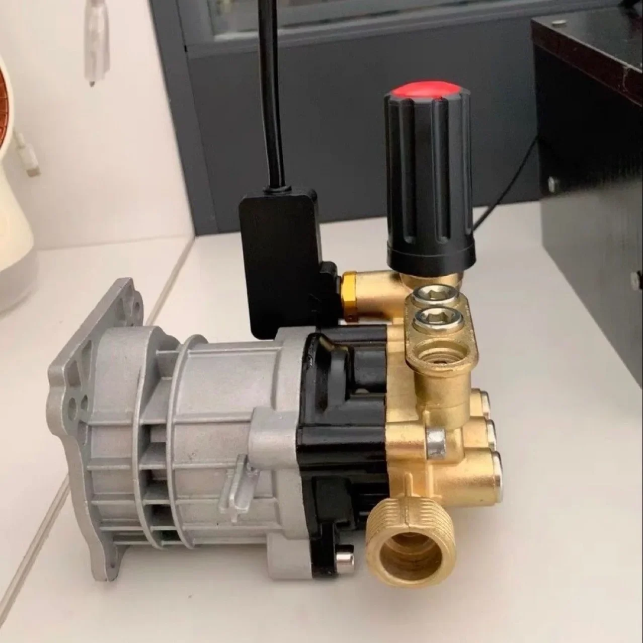 

Motor wash machine pump head assembly car wash machine accessories Daquan high pressure water pump with cylinder