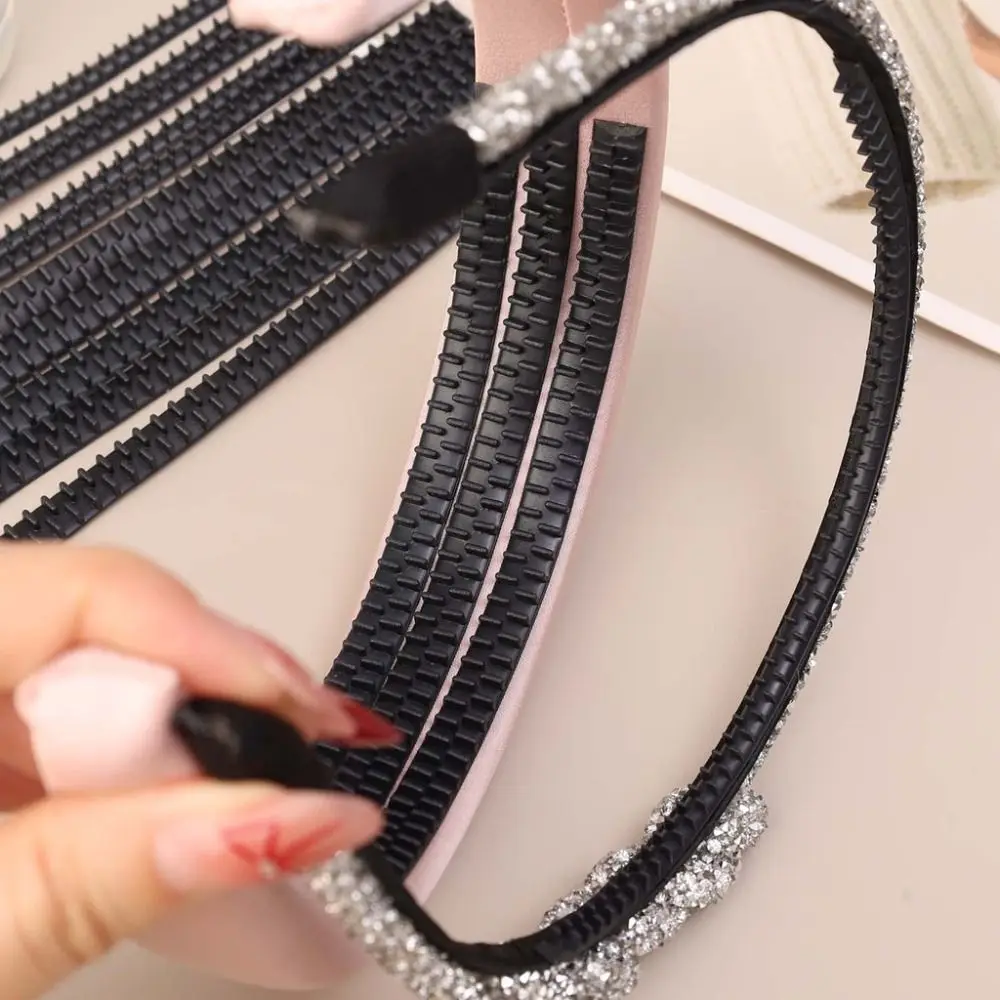 5Pcs Two Rows Teeth Shaped Anti Slip Strip with Back Adhesive Black Hairpin Anti Slip Teeth DIY Handmade Hairband Keeper Strip