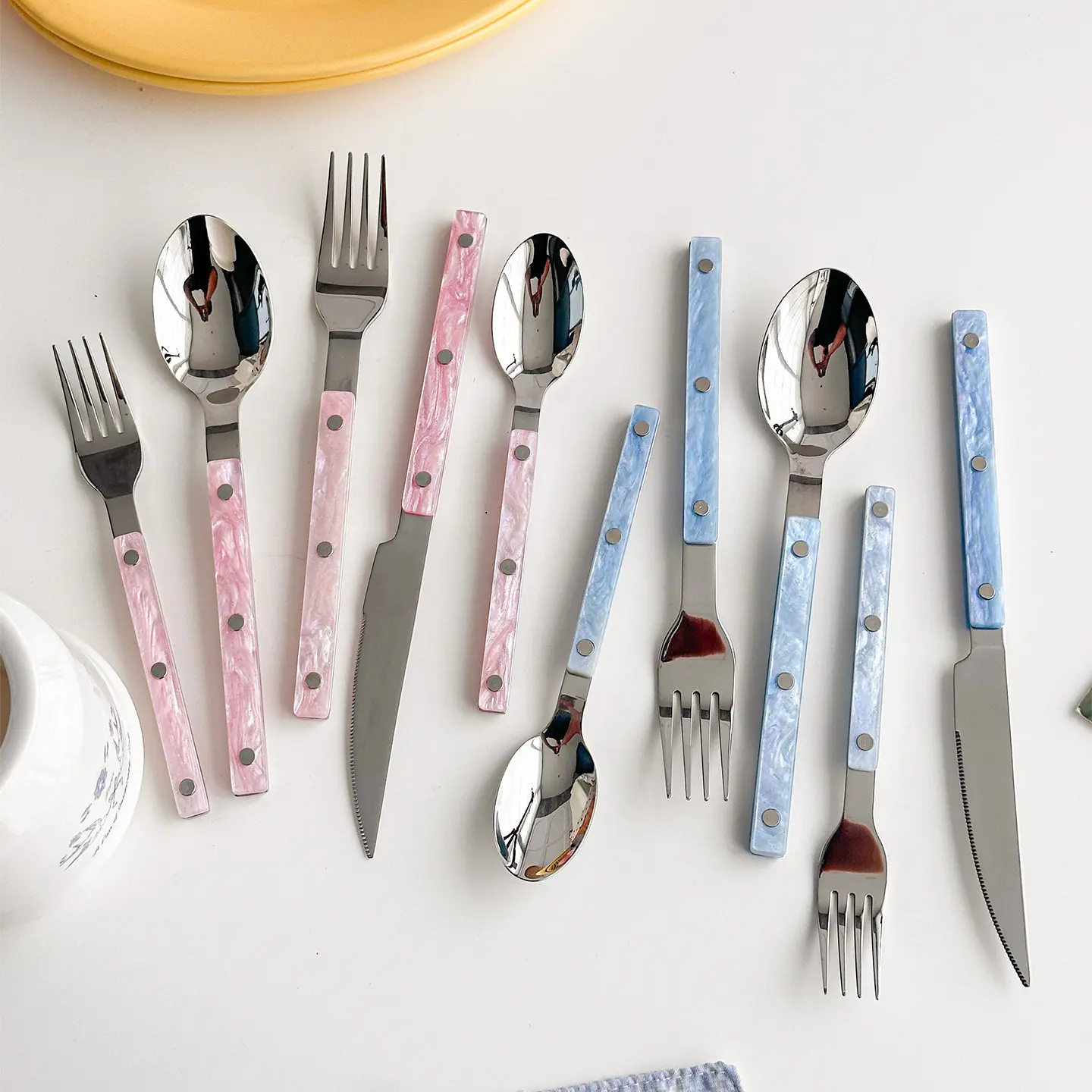 Iridescent Pink Stainless Steel Western Knife Fork Spoon Set, Korean‑Style Shell Tableware Set for Home Use, Steak Knives, Desse