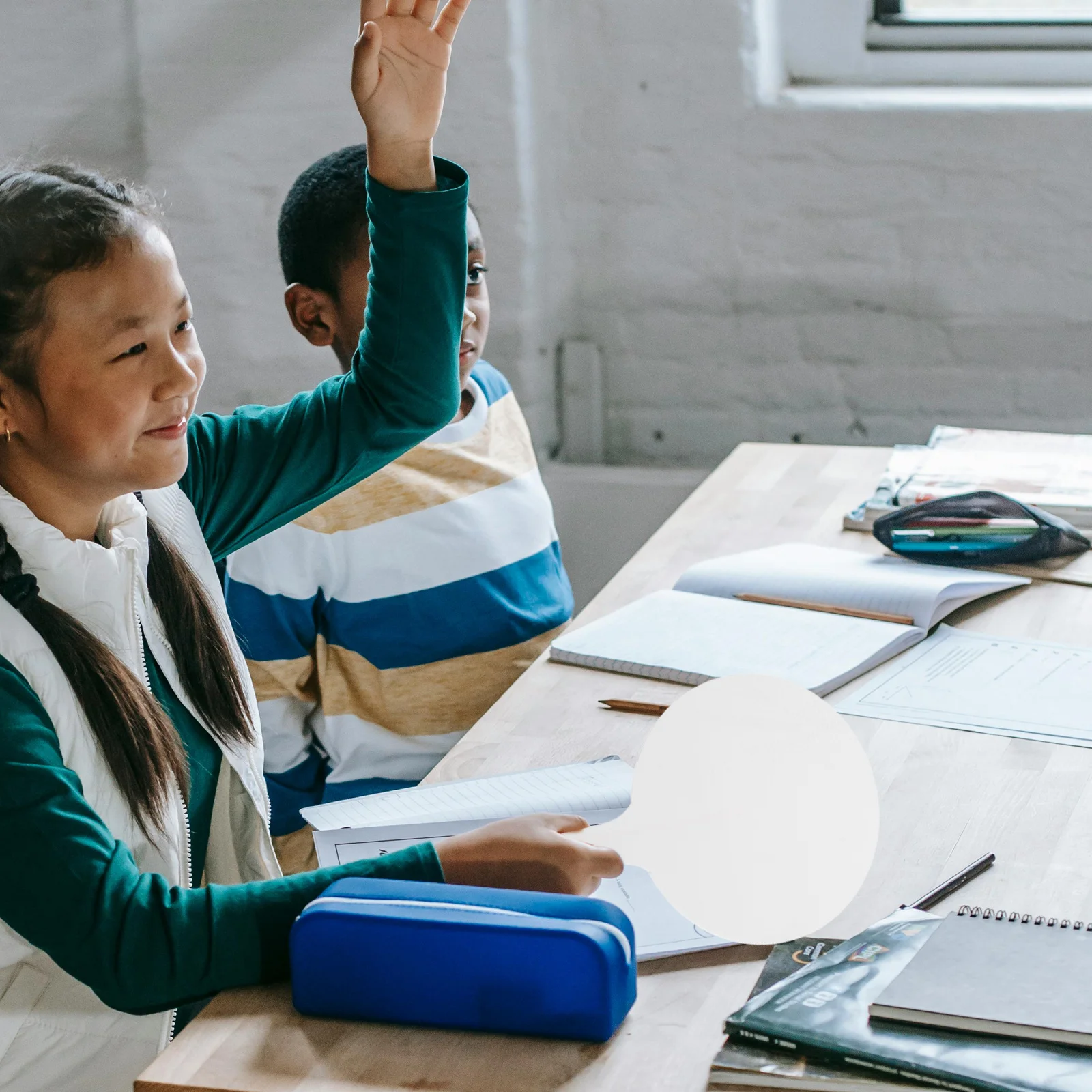 

2Pcs Minimalist Design Dry Erase Answer Paddles for Classroom Engagement and Interactive Learning Dry Erase Board Small