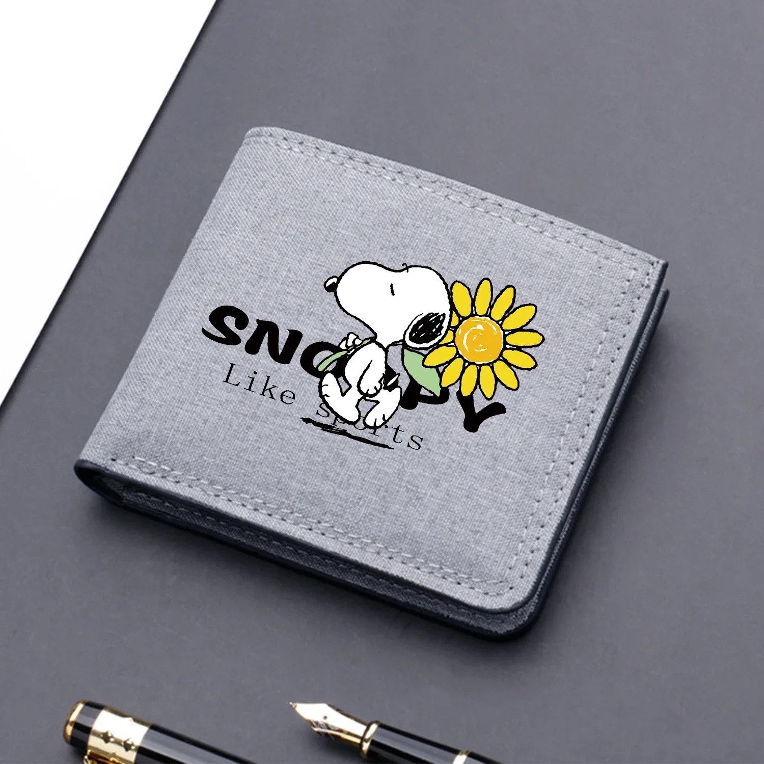 

Snoopys New Short Wallets Cute Cartoon Nylon Wallet Portable cute Anime Card Holder Coin Purse Fashion Purses Kid Birthday Gift