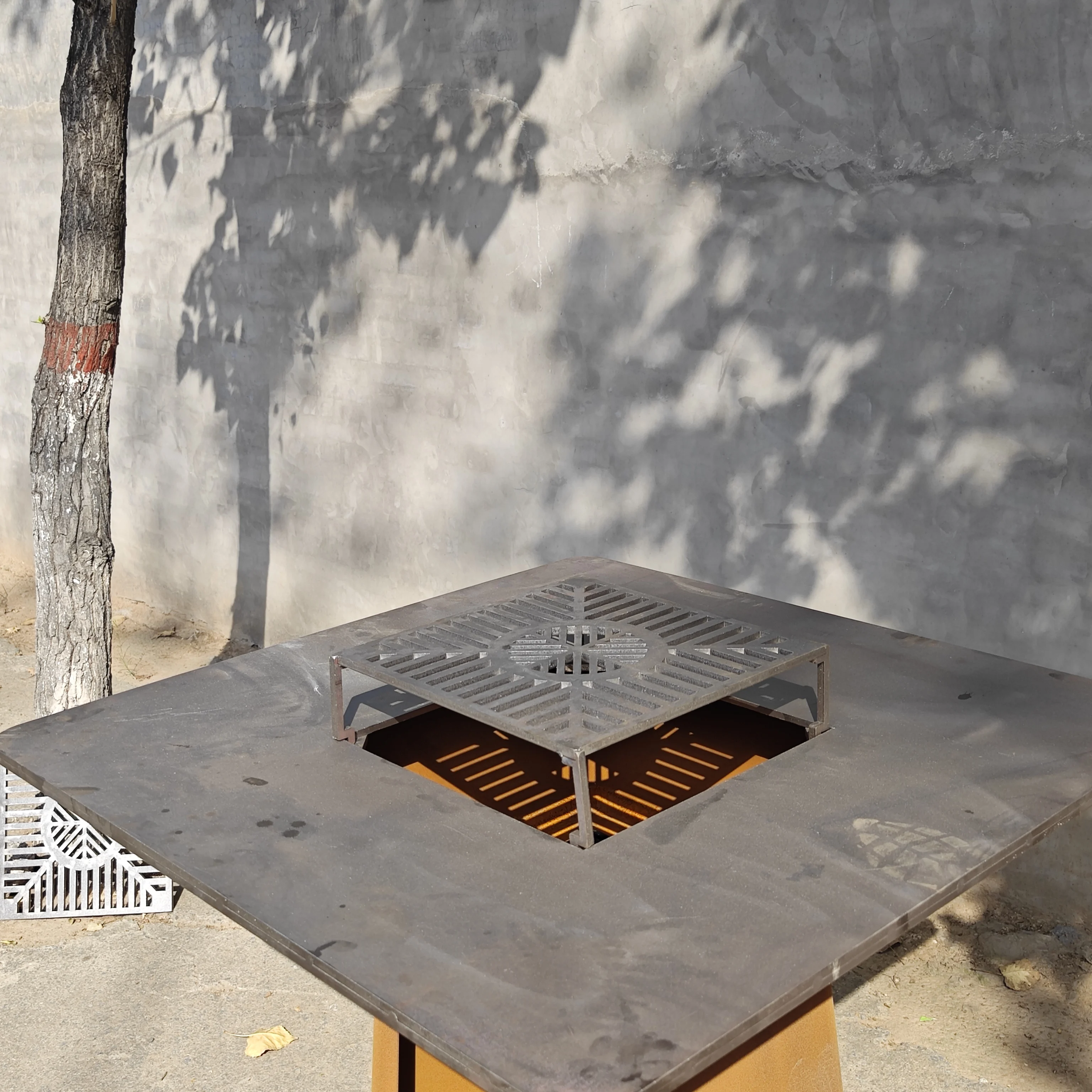 شواية حديقة بون فاير كورتن ستيل لحرق الخشب، شواية كبيرة مع سطح الطاولة