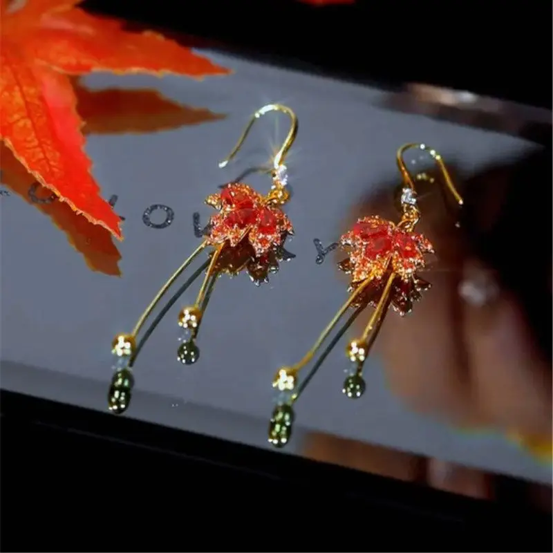 Korean New Red Maple Leaf Simple Earrings For Women Exquisite Sparkling Zircon Leaf Tassel Earrings Fashion Temperament Jewelry