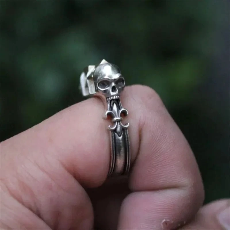 Ring That Can Be Played with During Leisure Time Skull Head Gold Color Dice Ring with Rotatable Fashion Hip Hop Personality Ring