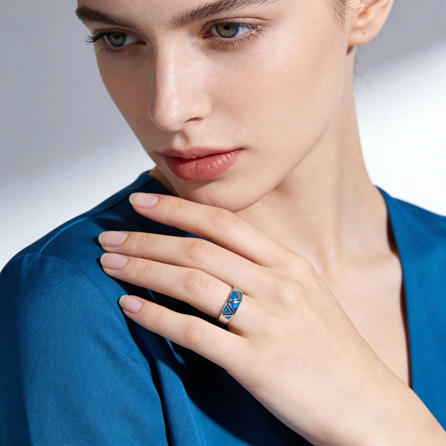 Euro Style Precious Fire Opal Gem Rings For Women & Men Wholesale Fine Jewelry 2025 New Fashion Opal Ring Daily Wear Party Gift