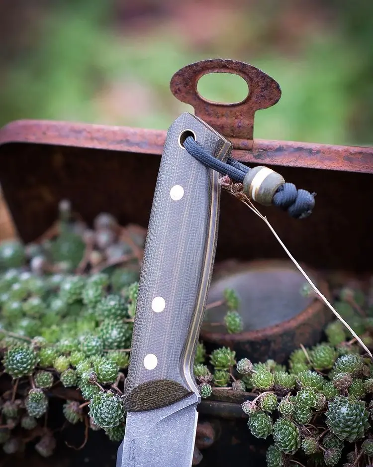 Coltello fatto a mano fai-da-te per bloccare la vite rivetto a testa svasata coltello da personalità in acciaio inossidabile in ottone Non rimovibile 2 pezzi