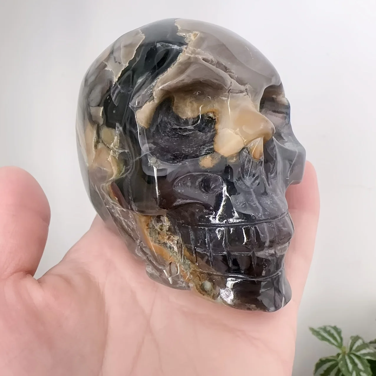 1pc Natural Volcanic Agate Hand Carved Crystal Skull - Home Decor Craft Collectibles Halloween Gift