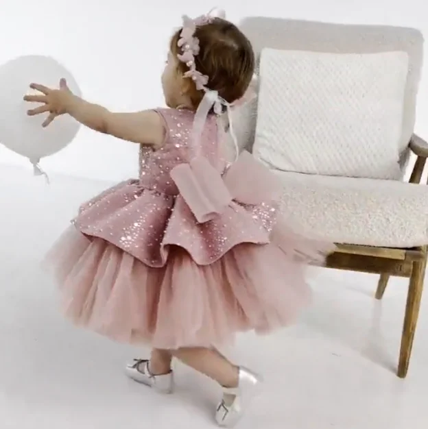 Customized Hot Pink Flower Girl Dress For Wedding Sparkly Sequins Knee Length Tulle Infant Photo Shoot Birthday Banquet Gown