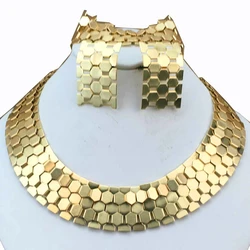 Hot selling Women Jewelry Set Gold-Plated Necklace Earrings Bracelet Sets Girls Birthday Gifts FHK18050