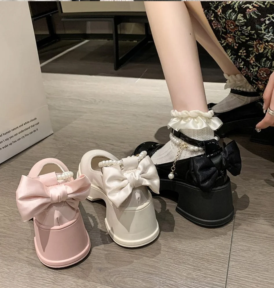 2025 French Pearl One-Character Buckle Women\'s High Heels Thick Bottom Preppy Style Mary Dress Sandals Summer Banquet Shoe