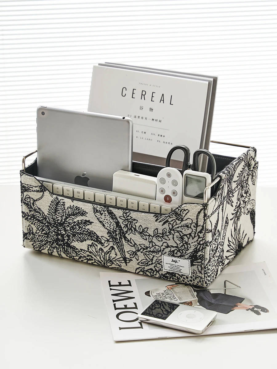 

Retro Entrance Cosmetics Storage Basket Sna Storage Box Organizer Desktop Storage Box Leather Fabric Wheels Included