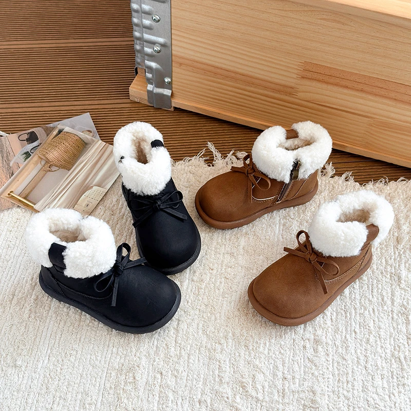 

Теплые кожаные ботинки в стиле принцессы для девочек с бантом, новинка 2023 года, зимние зимние ботинки на плюшевой подкладке для малышей, нескользящие универсальные школьные ботинки