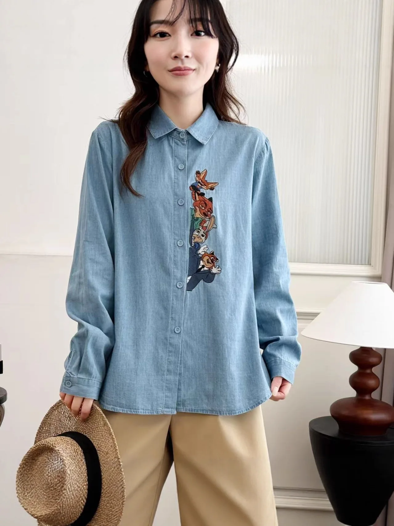 เสื้อเชิ้ตยีนส์ปักลายการ์ตูนสไตล์วินเทจญี่ปุ่นสำหรับผู้หญิง แขนยาว ปกพับได้ สไตล์ลำลอง สำหรับฤดูใบไม้ร่วง