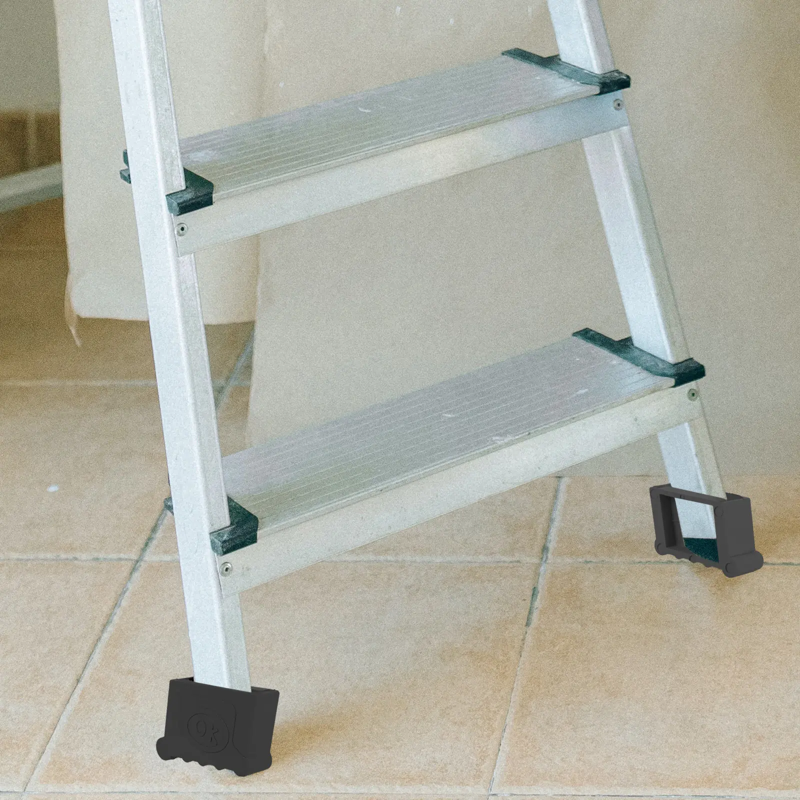 

Комплект из 4 накладок на ножки лестницы, нескользящие резиновые накладки, сменные защитные колпачки, стабильное сцепление, защита пола