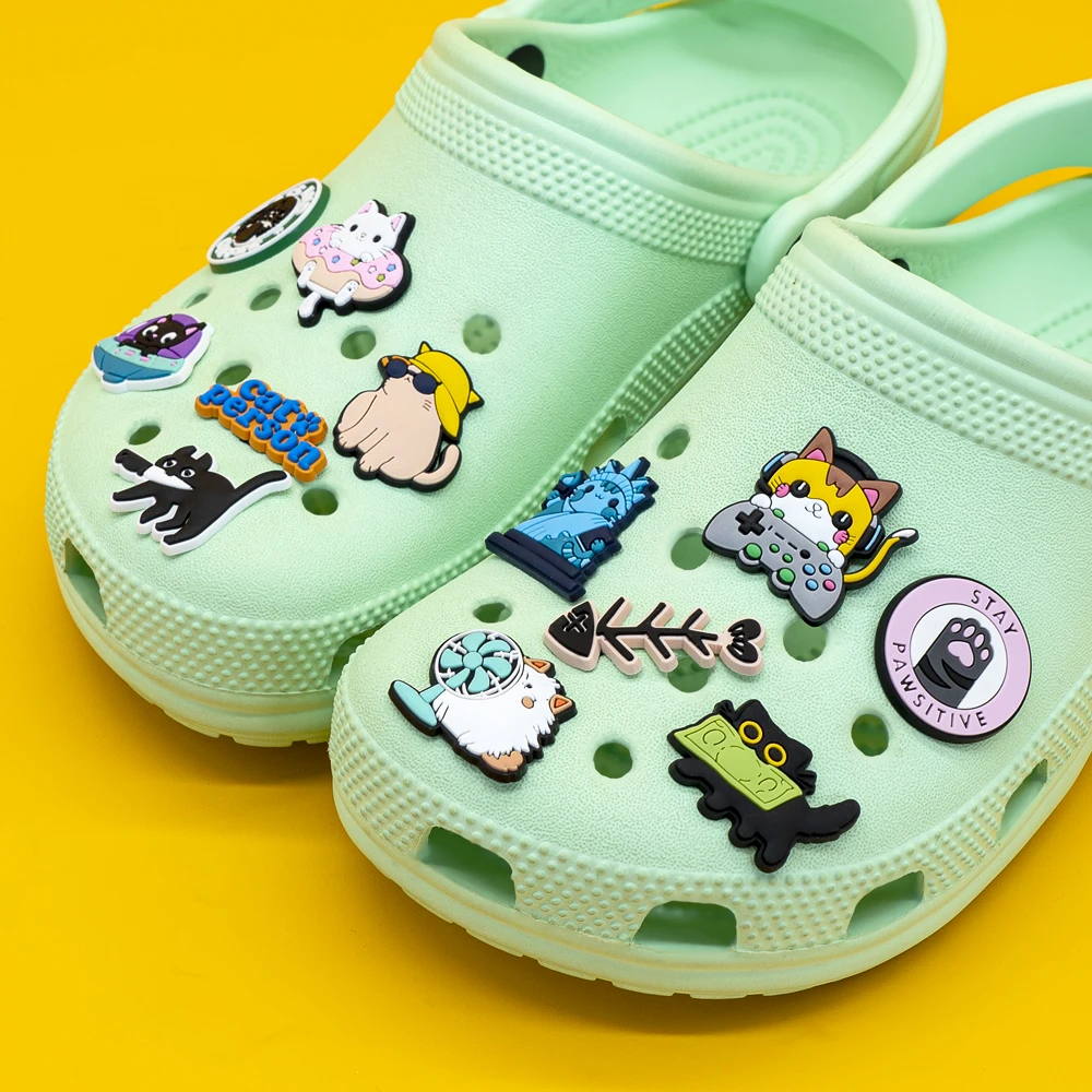 1/16PCS Cute Cats Shoe Charms Funny Style Cats Shoe Accessories for Kids Sandal Buckle Clog Decirations for Women Men Gifts