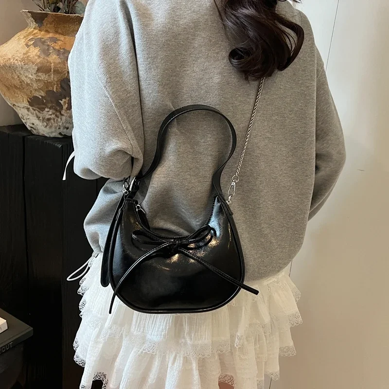 

Trendy Classic Diaper Bag Women Crossbody Messenger Bag High-End Designer Handbag Elegant Leather Large Capacity Tote Bag