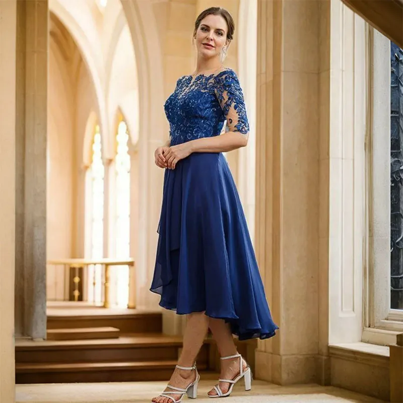 Robe élégante bleu royal pour la mère de la mariée, longueur thé, demi-manches, robe en dentelle appliquée, robes d'invité de mariage