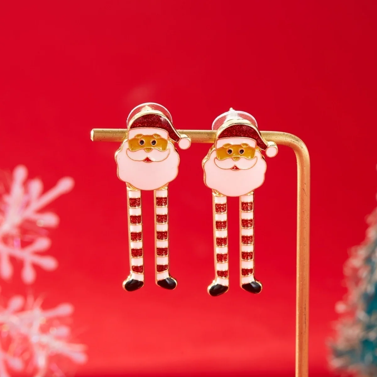 Weihnachtliche kreative Ohrhänger mit simulierten Perlen und langen Beinen im Weihnachtsmann-Design für Damen, Neujahrs-Ohrschmuck mit Lebkuchenmann und Schneemann. – Detail 35