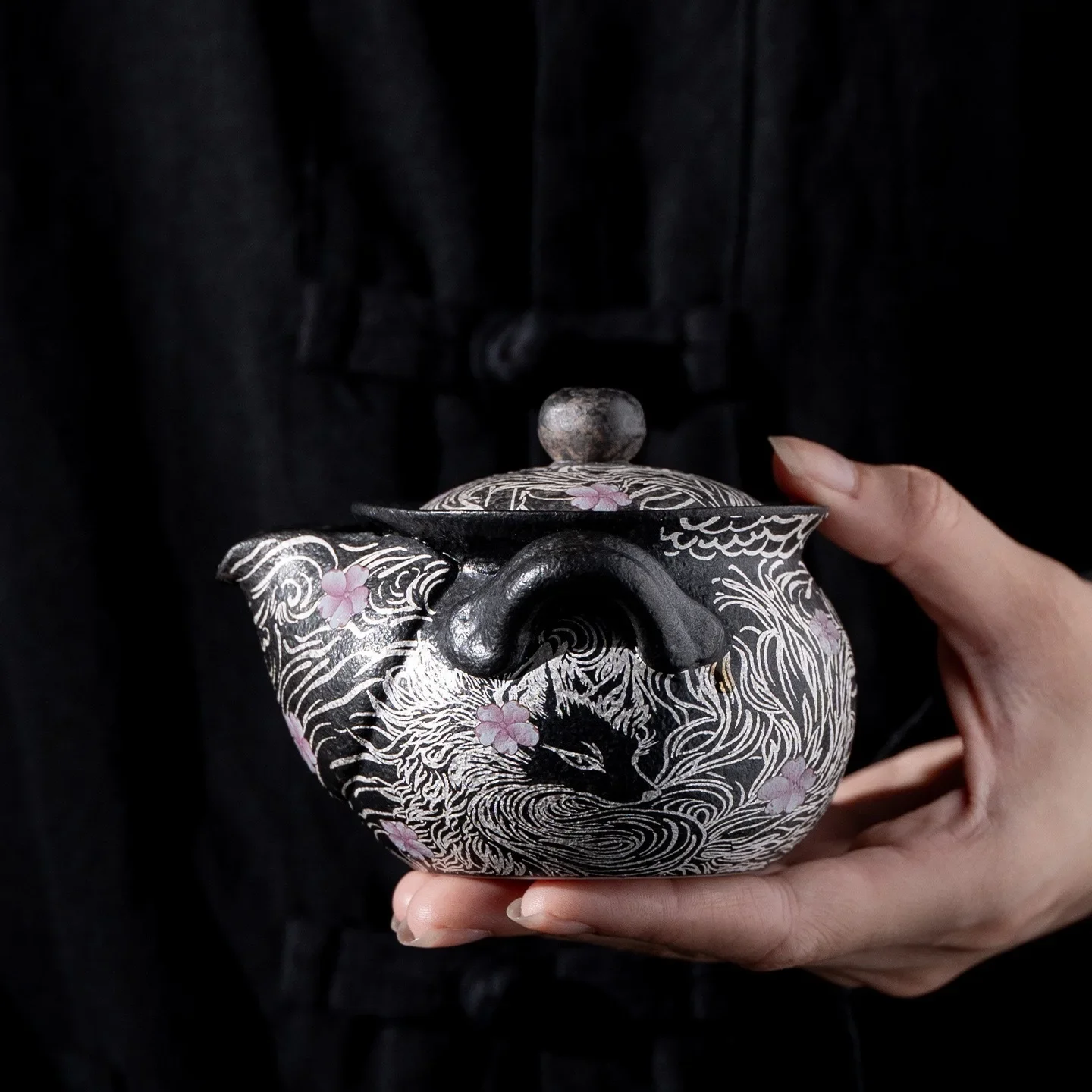 Old Rock Mud Nine-Tailed Silver Fox Tied Rim Pot Silver-plated Ceramic TeaPot Non-Scalding Handware Gift for  Souvenir Ornaments