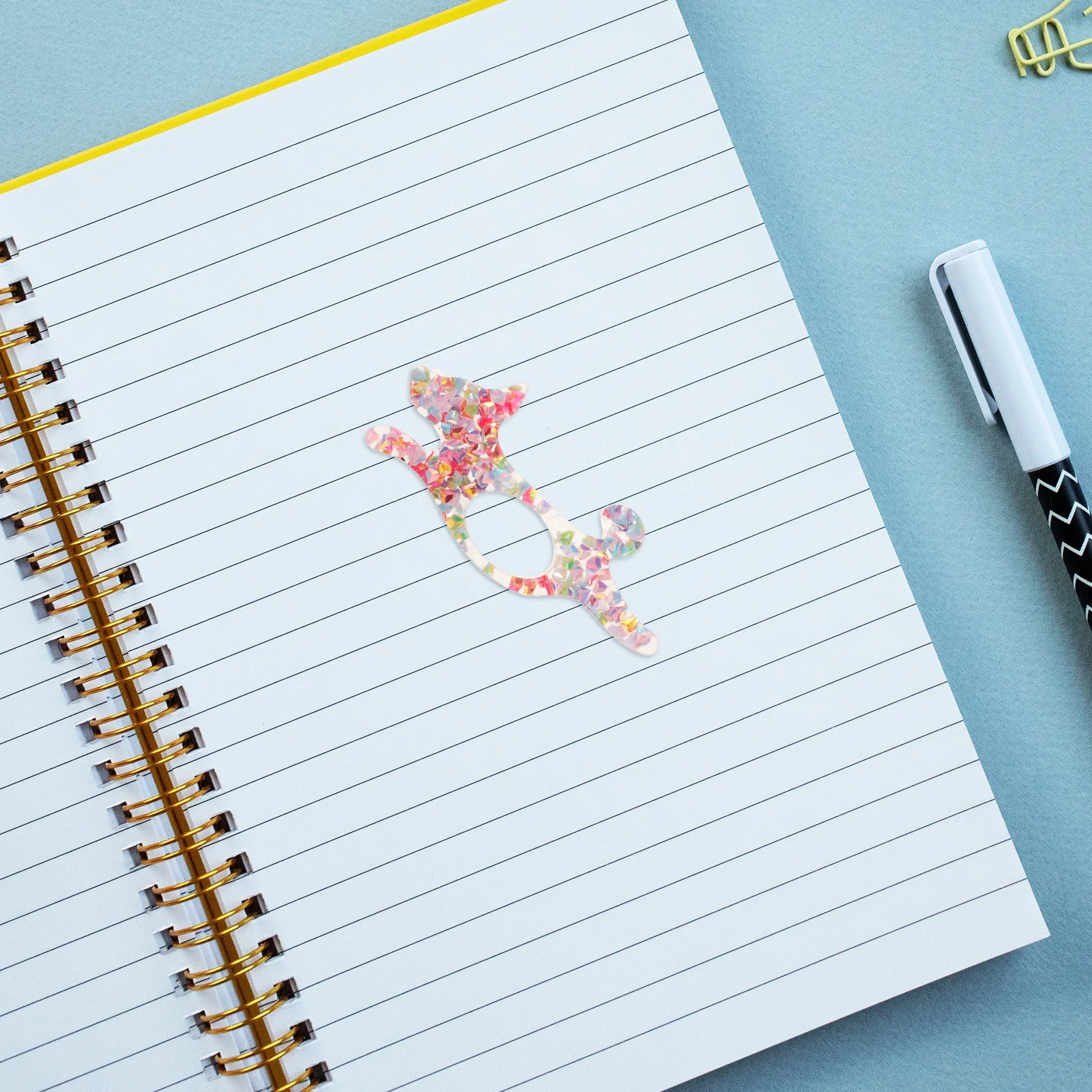 

Page Holder Dog Shaped Thumb Ring For Reading Reusable Bookmark Multi-Function Page Spreader Small Portable Weight Convenient