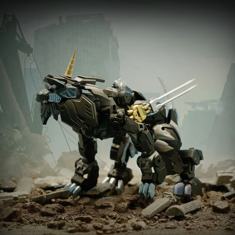 

Pangu model PT03B Black Fury, Black Lion, Lion Commander, Small Scale Mecha, Transformed Toy Model