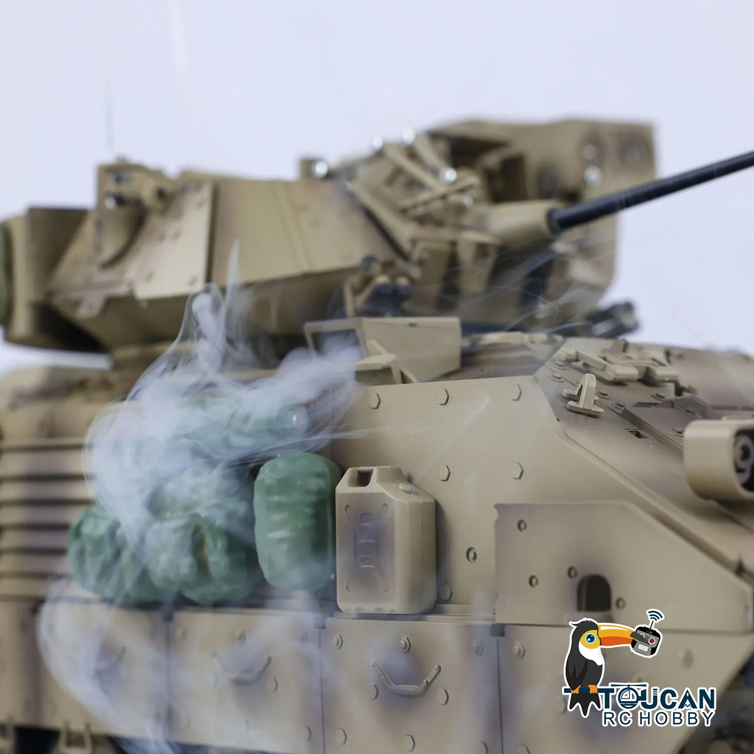 M2A2 Tongde 1/16 RC Tank Remote Control Battle Tanks Model Bradley Infrared Barrel Recoil Electric Toy Model without BB Shooting