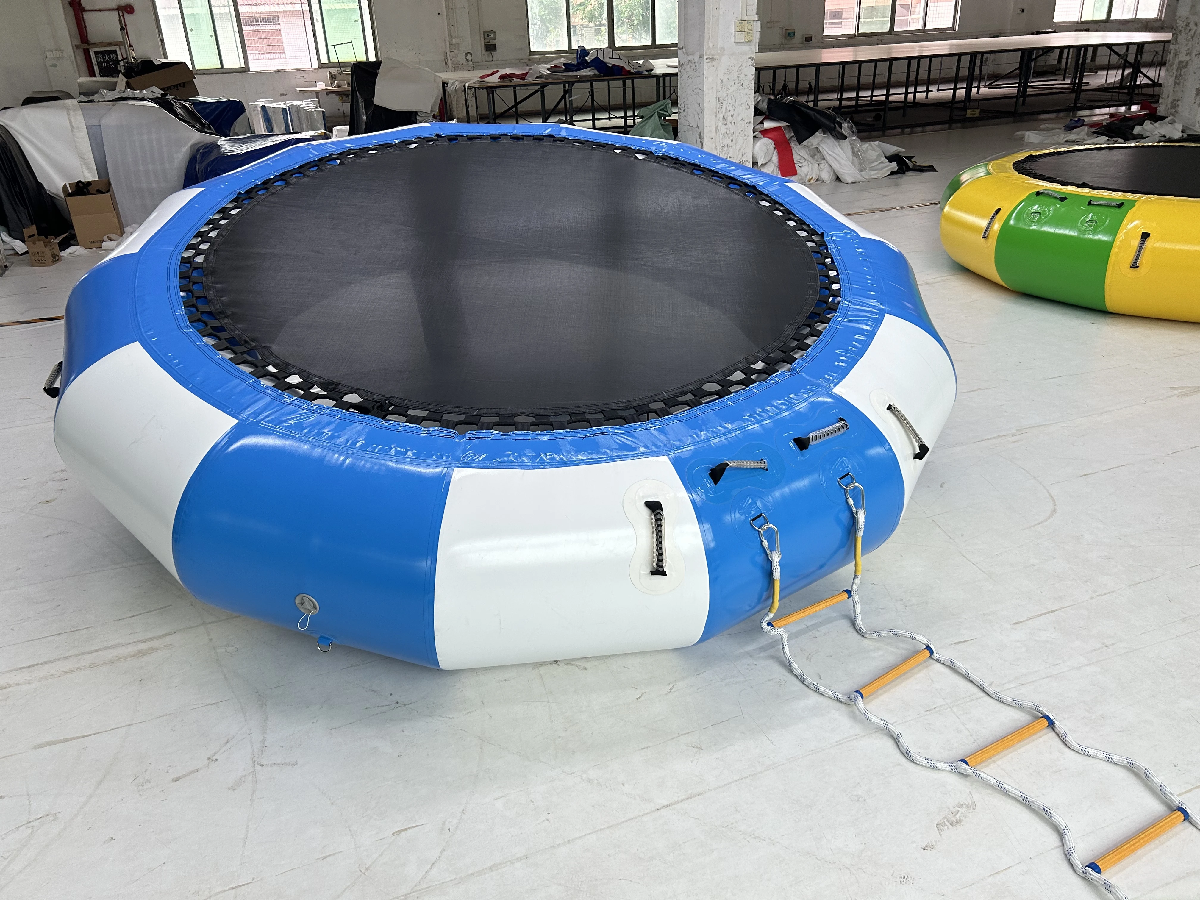 Summer Water Game 6.5ft/10ft Inflatable Trampoline for Adults, Water Bouncer for Lake/pool/boat/pond