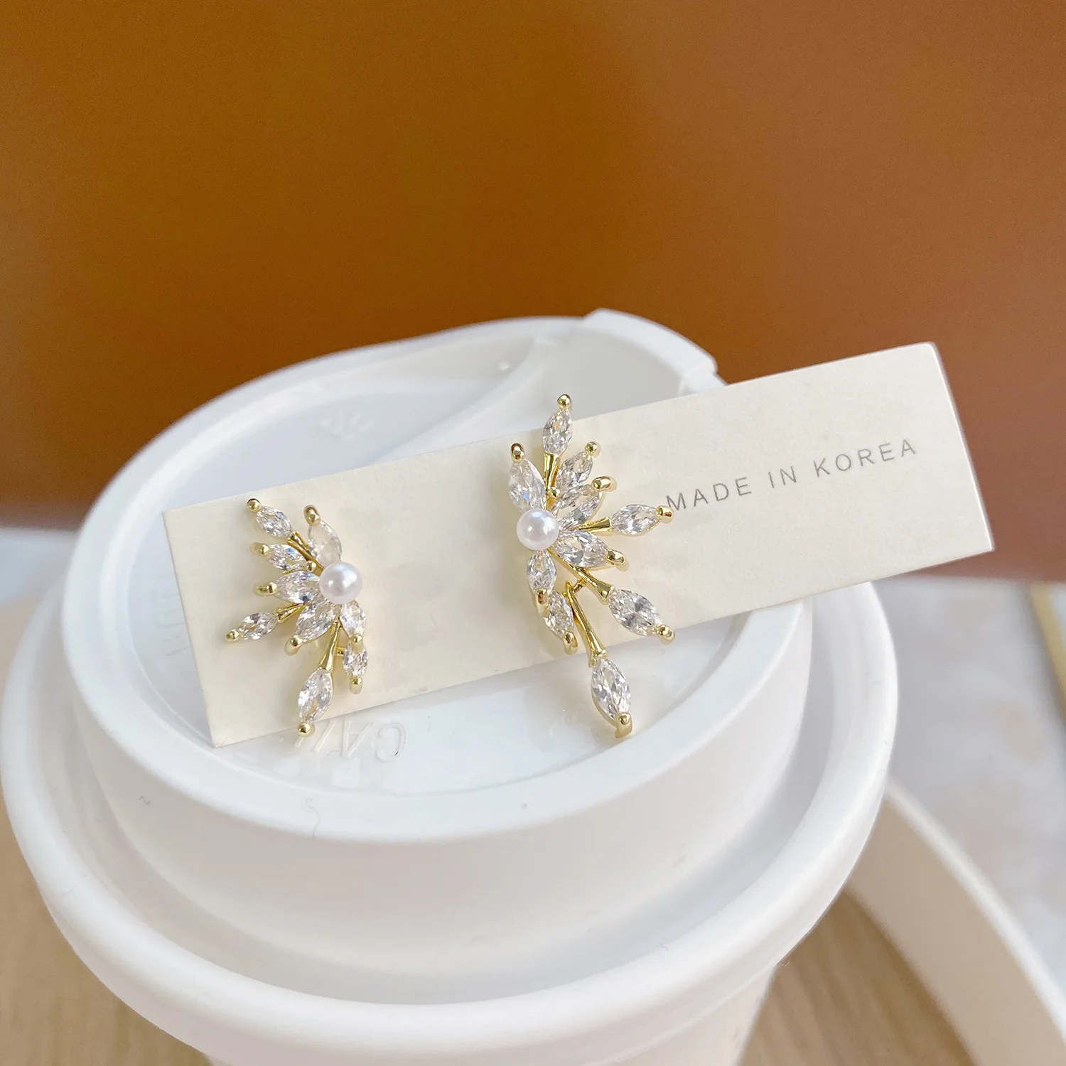 كوريا مجوهرات الأزياء الجديدة 925 الفضة إبرة 14K الذهب الحقيقي AAA الزركون زهرة أقراط أنيقة لامعة المرأة حفلة موسيقية أقراط