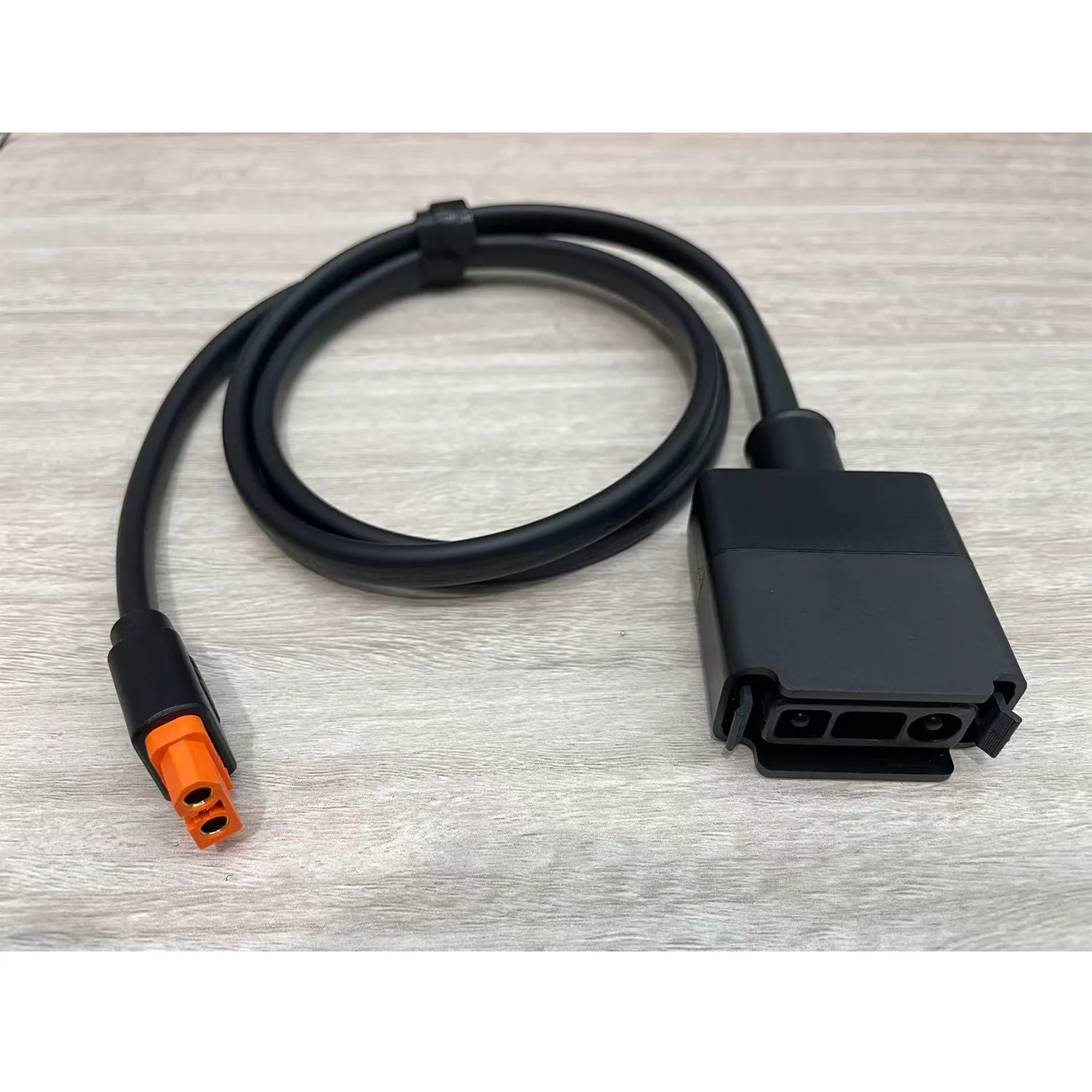 

Кабель-адаптер EcoFlow XT60 для зарядного устройства-генератора