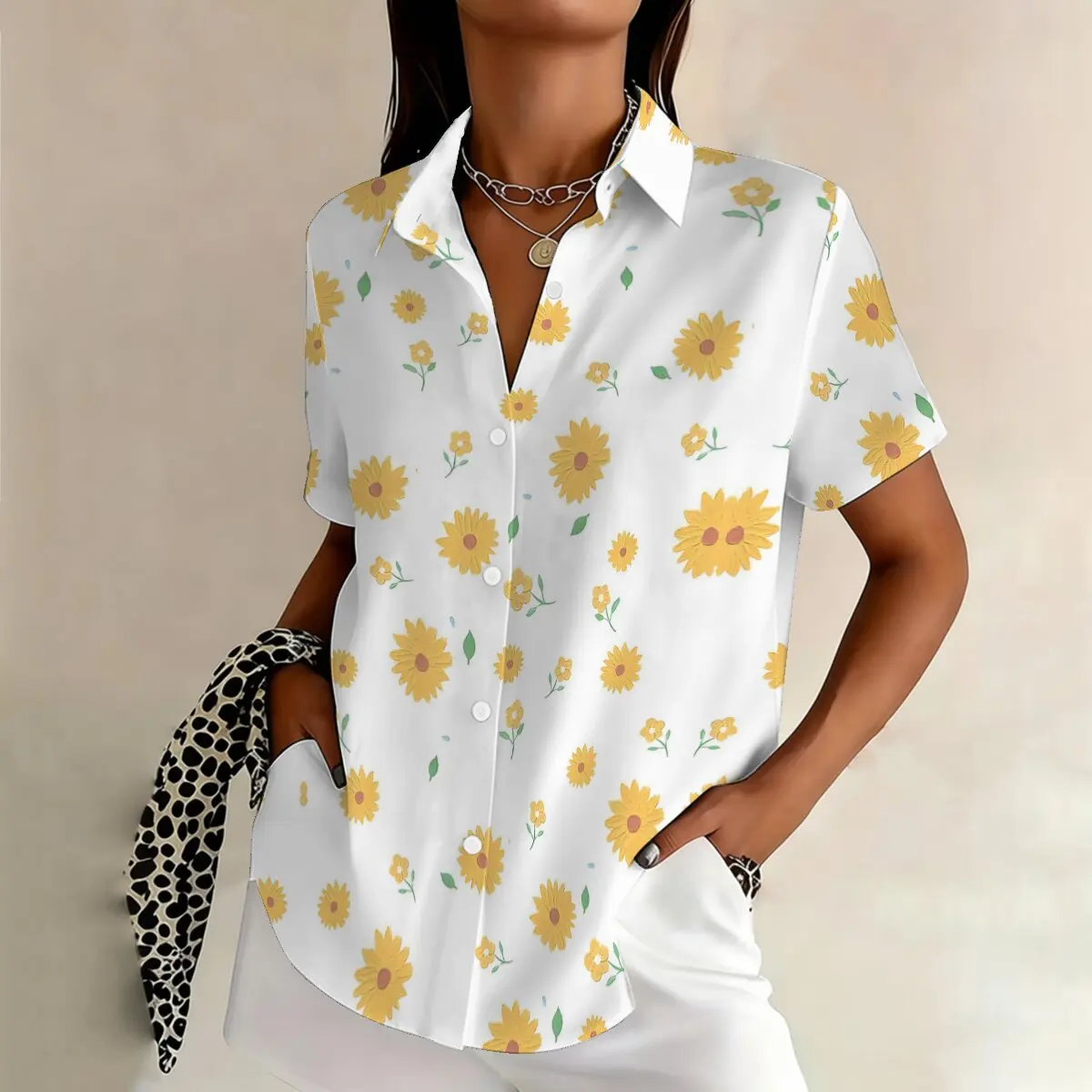 

Plus-size women's lightweight printed short-sleeved shirt, summer regular fit, loose fit, versatile for plus-size women