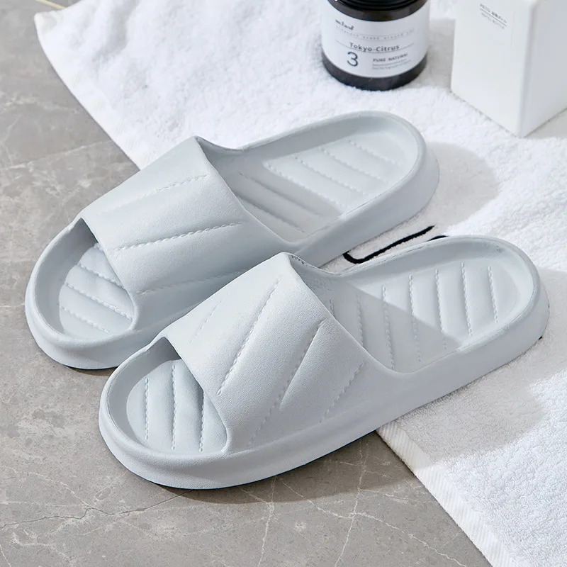 Men Bathroom House Slippers Leaking Quick-Drying Shower Slipper Light Weight Waterleaky Beach Flip Flops Women Swimming Slides