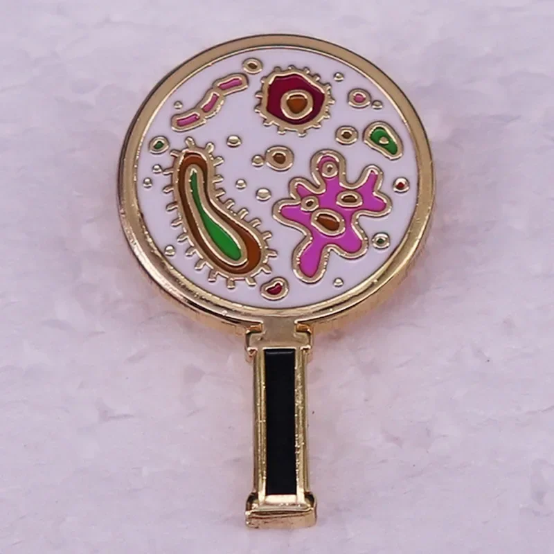 Pretty Fan Enamel Lapel Pin Originality Cartoon Metal Brooch Men Women Fashion Jewelry Accessories Gifts